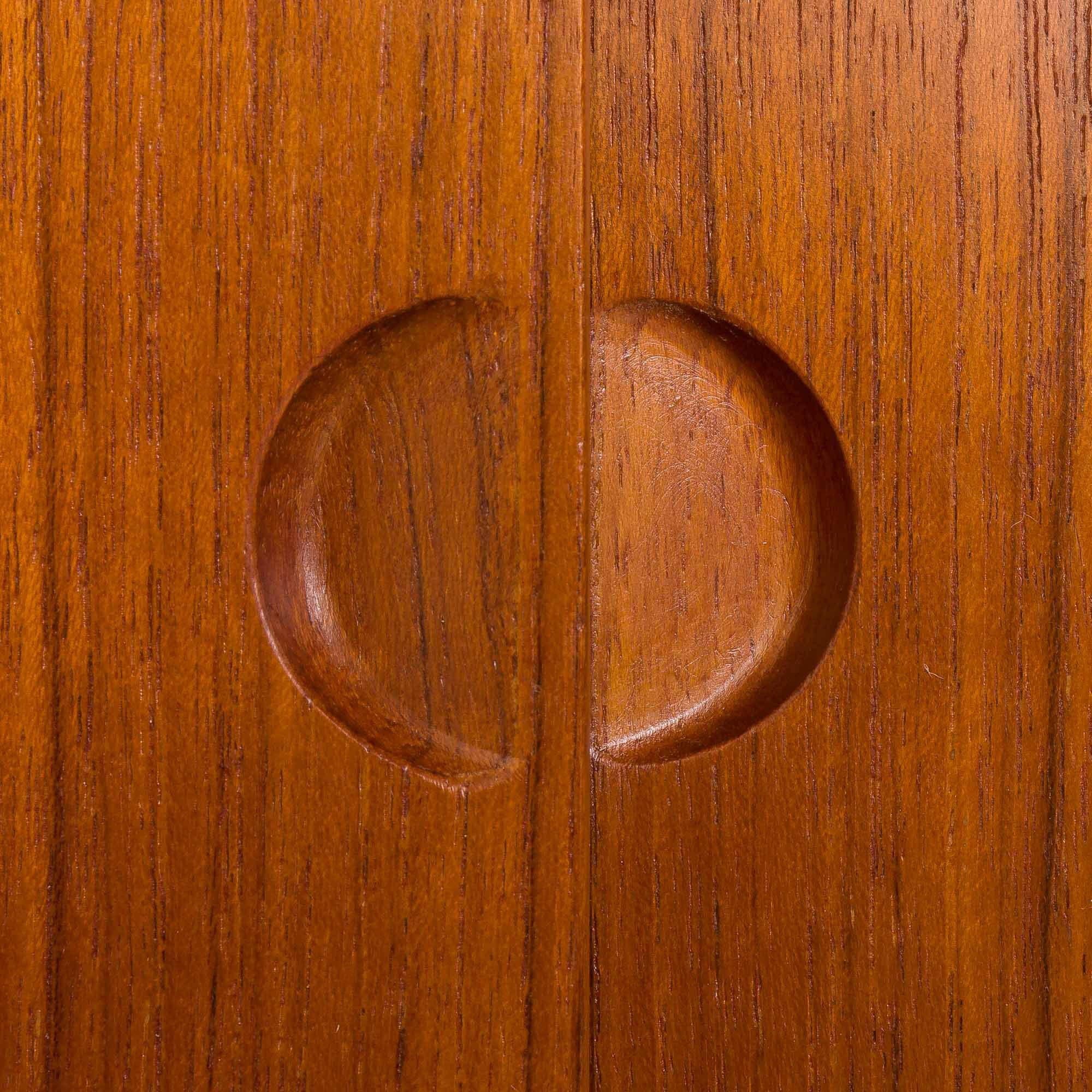 Poul Cadovius teak wall unit with expository shelf for Cado, Denmark 1960s