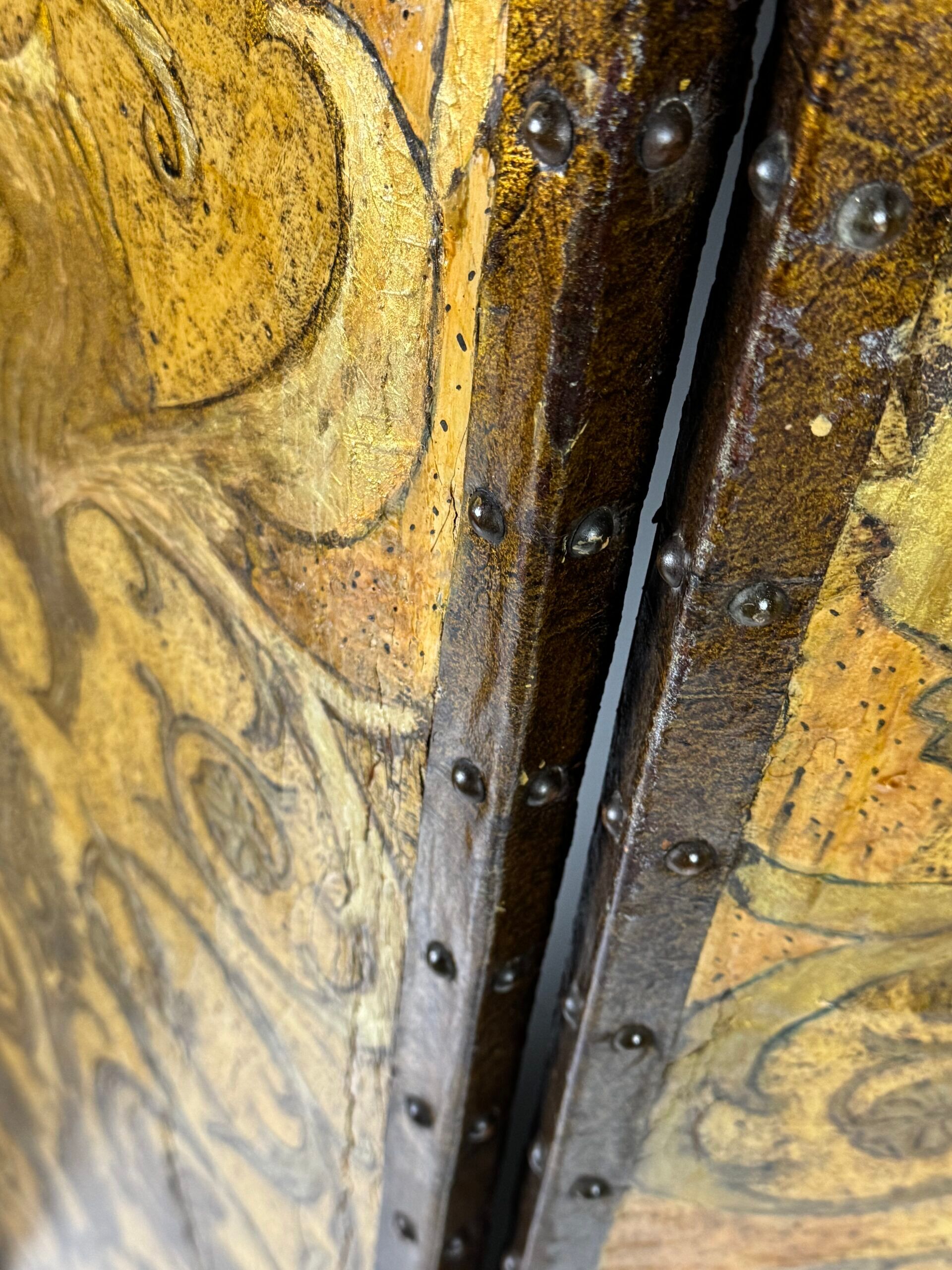 Paravent jaune et doré du 19ème siècle