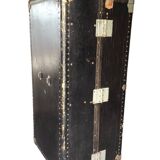 Antique vertical cabin trunk – 109 cm – parchment interior
