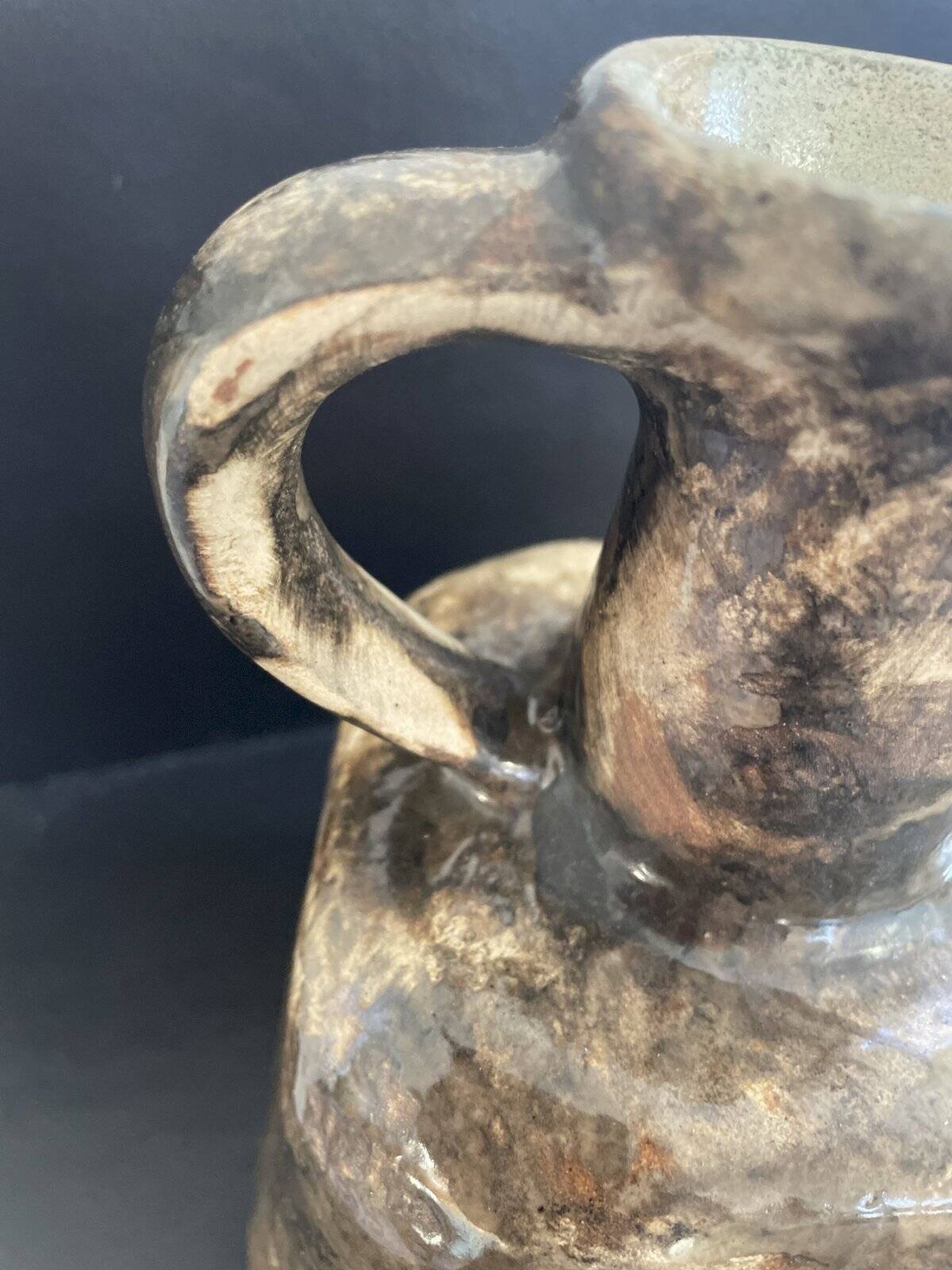 Vase pichet brutaliste marron en terre cuite