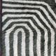 Off-white Moroccan rug with geometric patterns, 160cm x 260cm