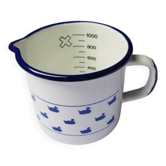 Enameled milk jug