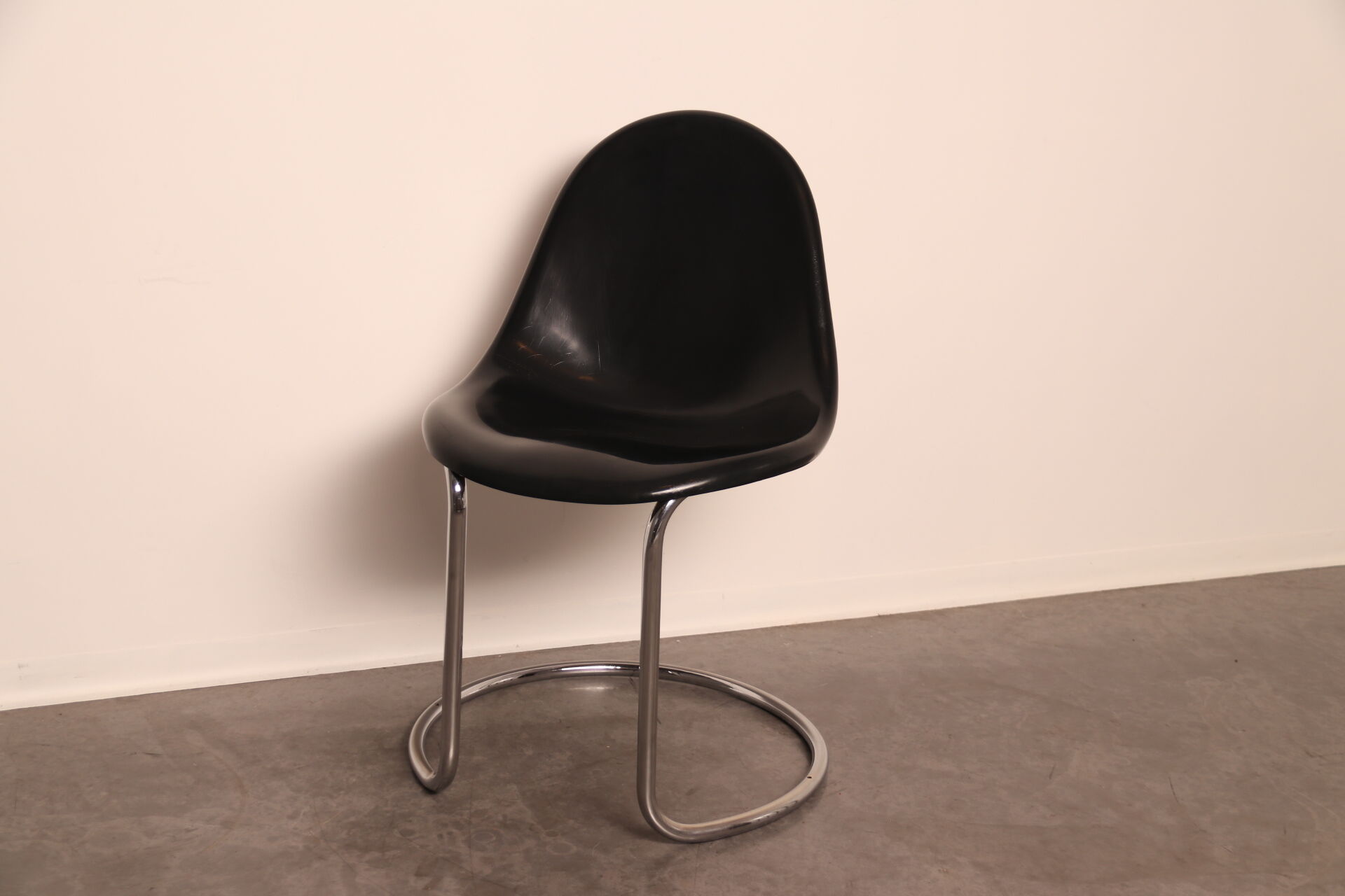 'Maia' chair in black designed by Giotto Stoppino  for Bernini - Italy - 1960's