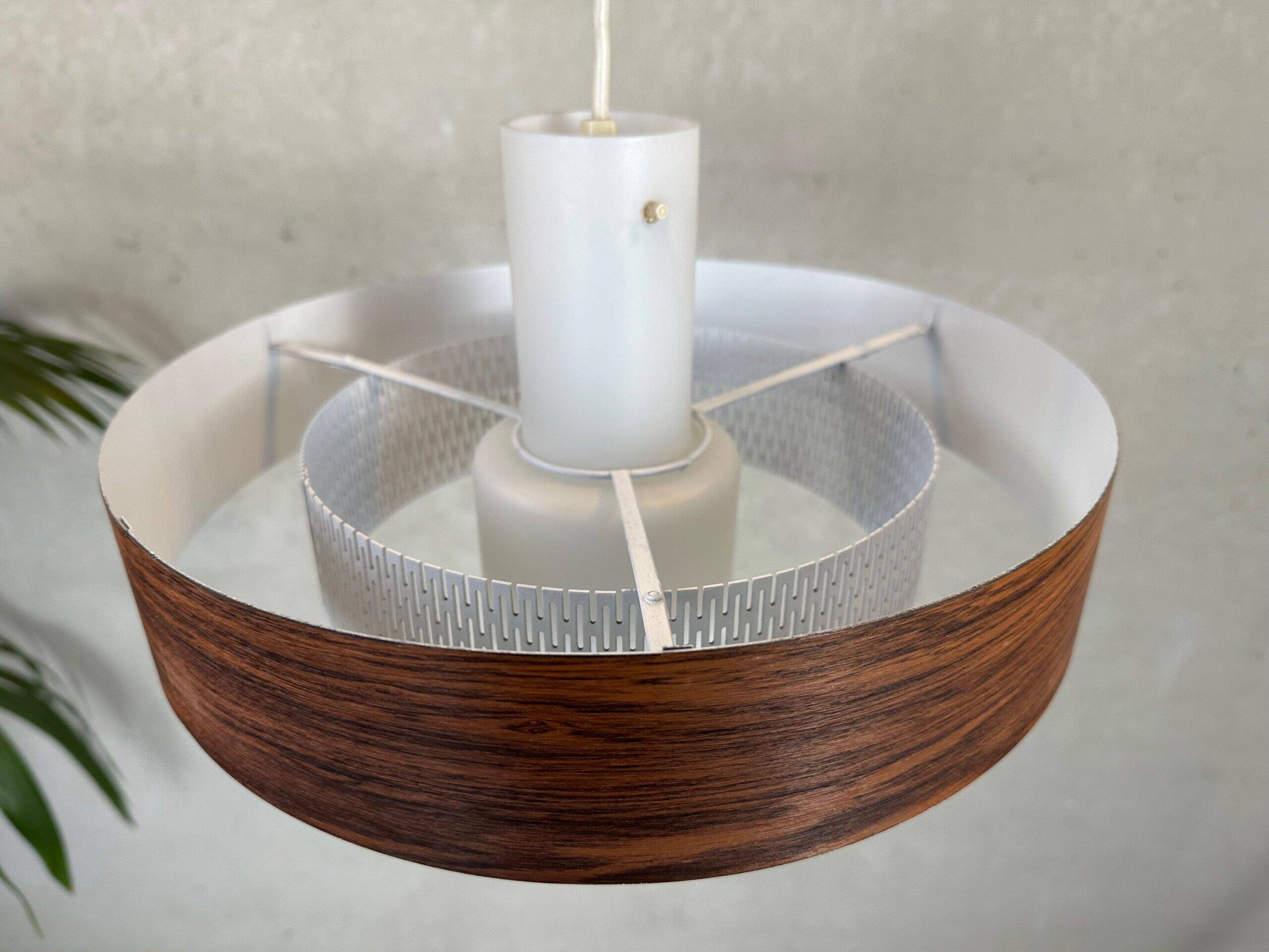 Vintage pendant lamp – metal and opaline