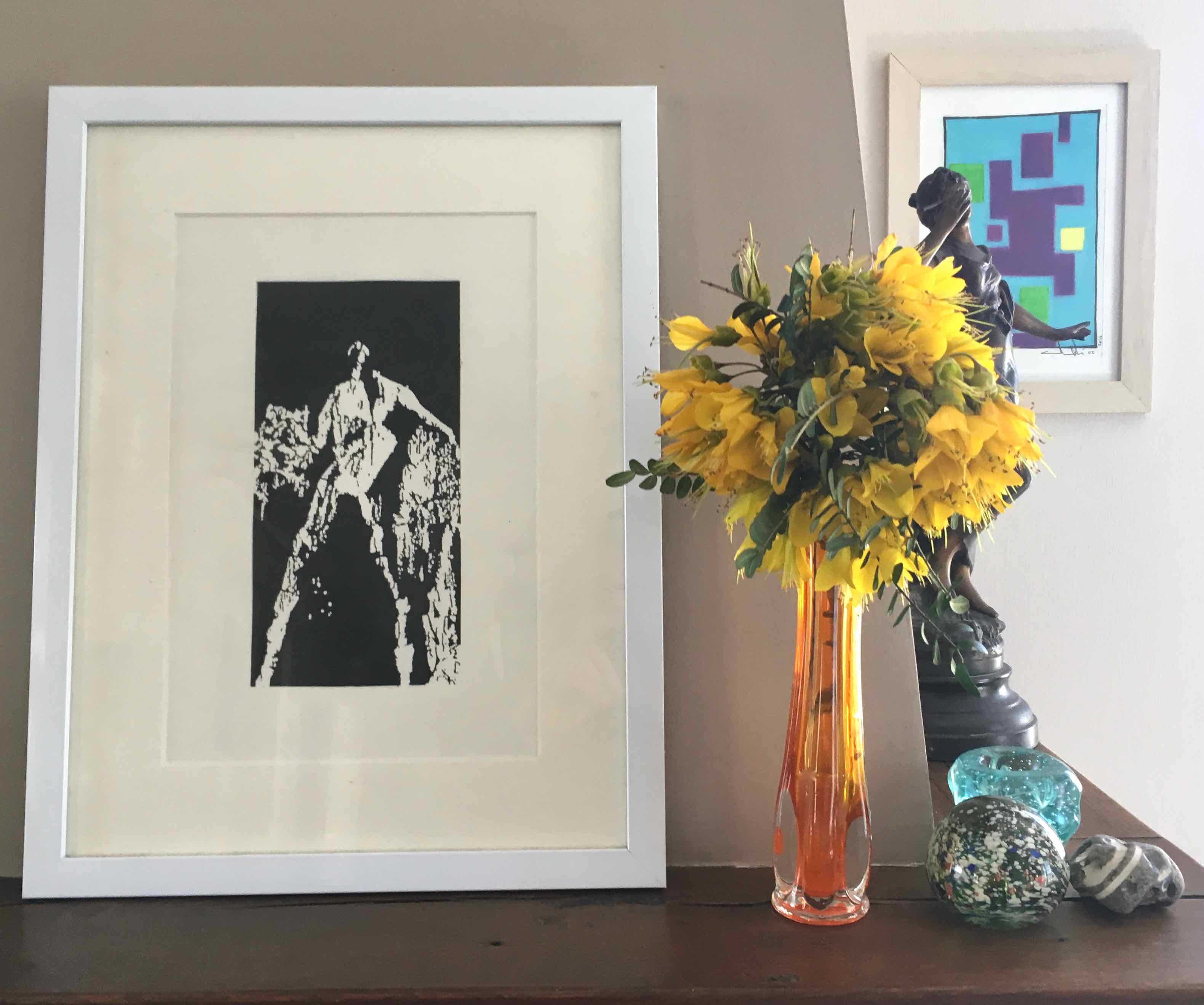 Vintage orange soliflore vase