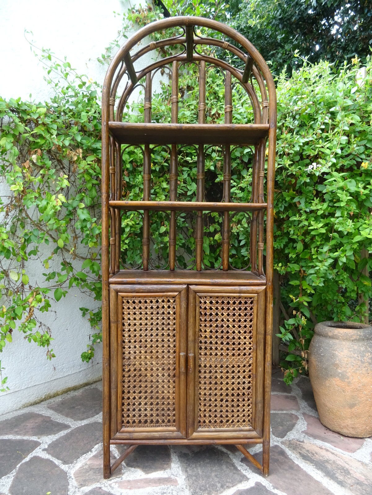 Rattan canning shelf