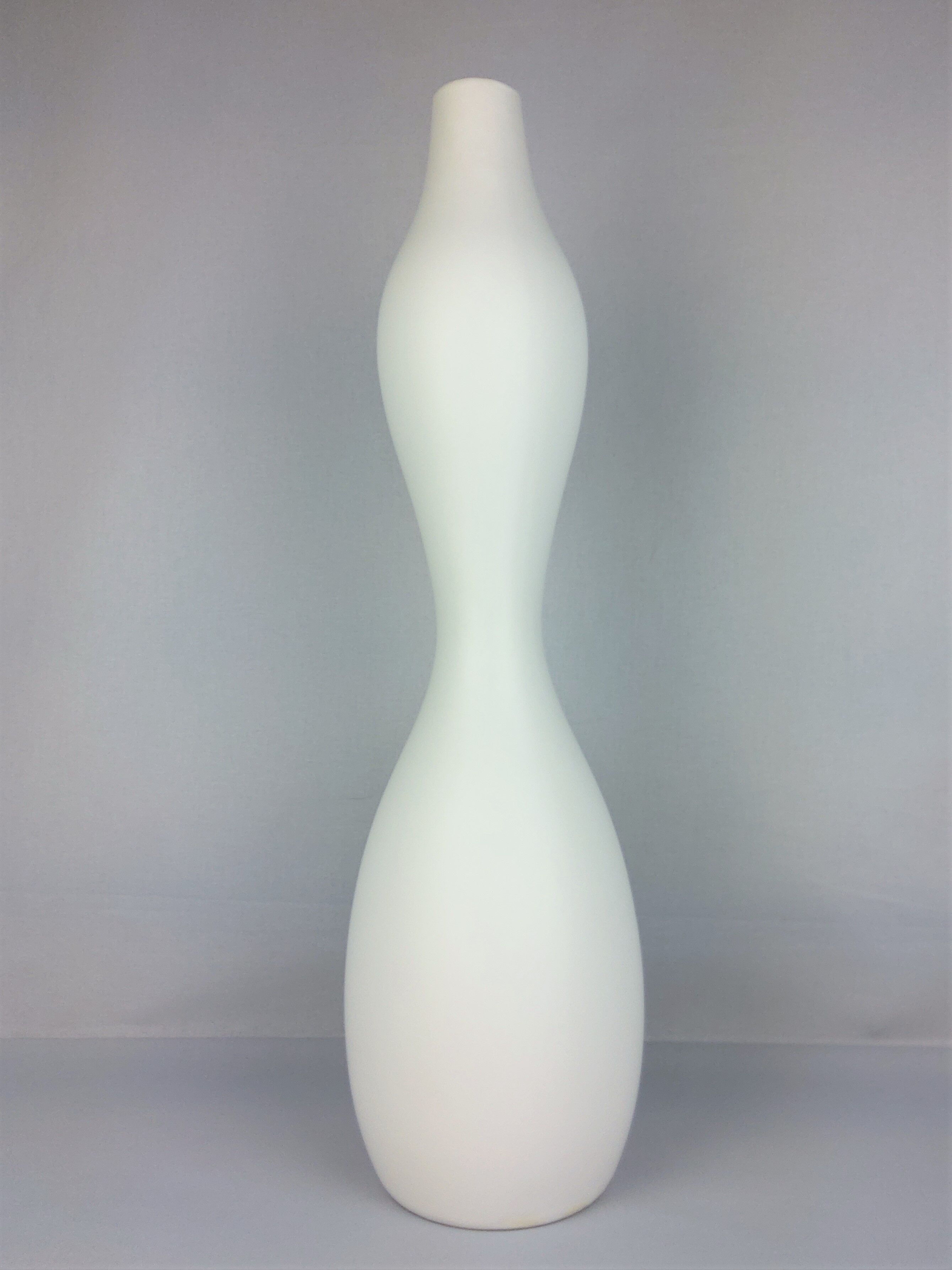 1990 ceramic white vase