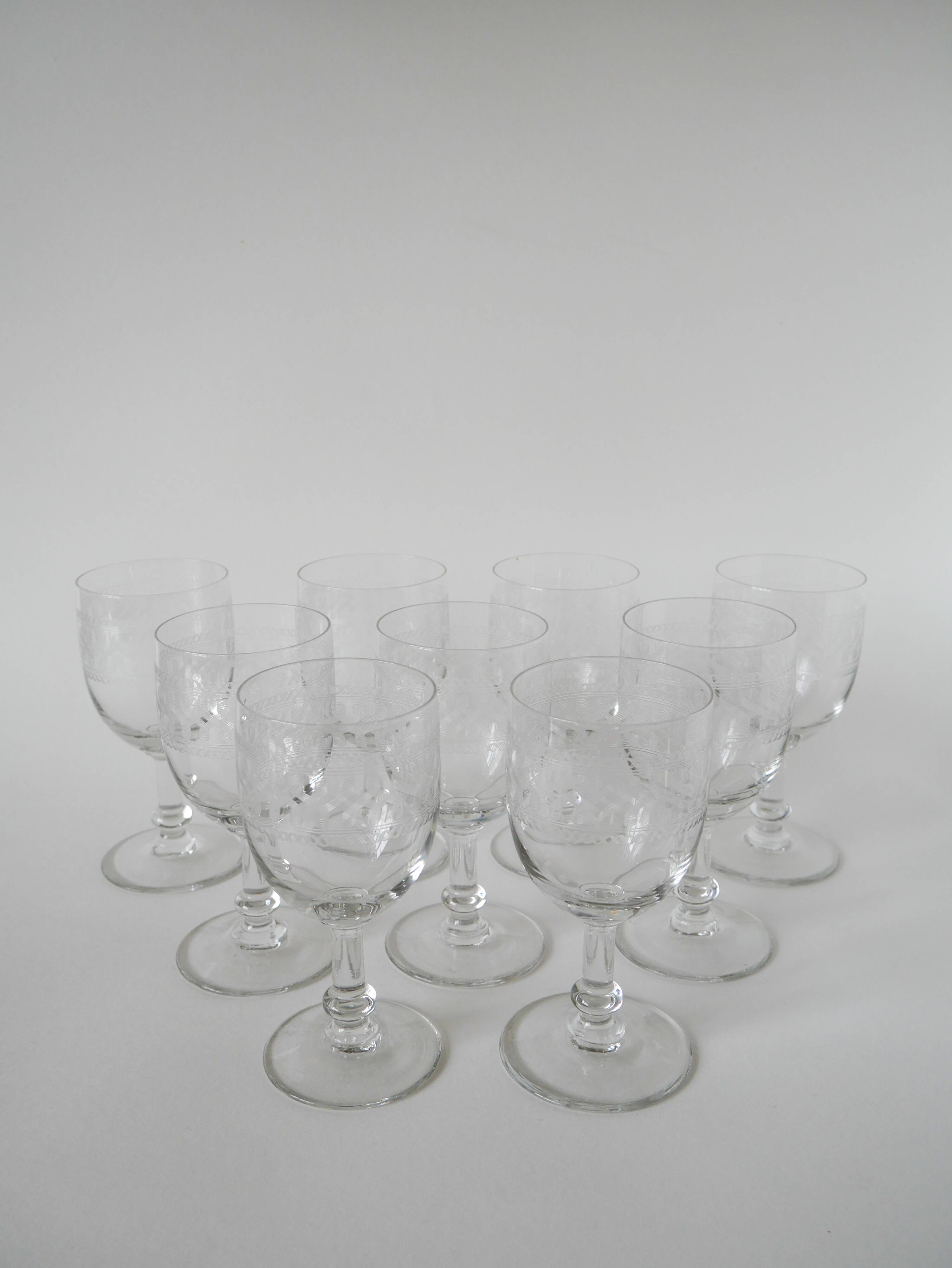 Set of 9 old wine glasses engraved in blown glass, early 20th century