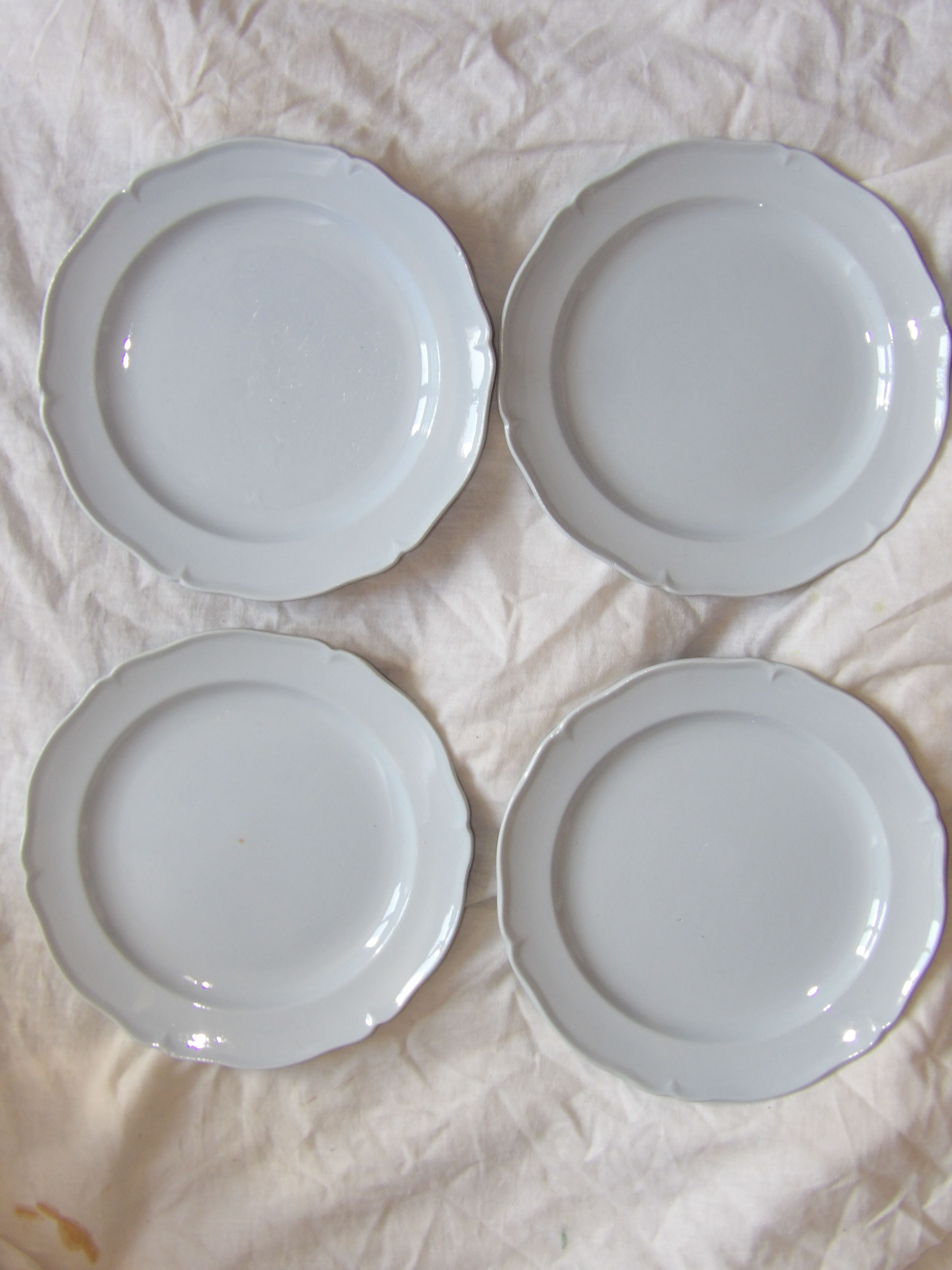 Montereau 6 plates faience fine white pearl restoration before 1819 hollow mark