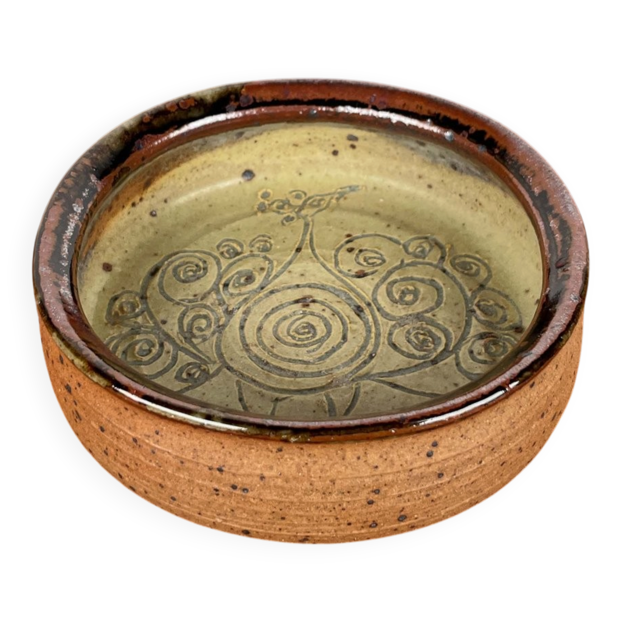 Mid-century modern Danish studio pottery bowl by Bente Lemche, 1960s.