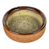 Mid-century modern Danish studio pottery bowl by Bente Lemche, 1960s.