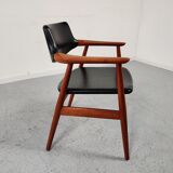 Fauteuil de bureau GM11 en teck par Svend Aage Eriksen , Danemark 1960