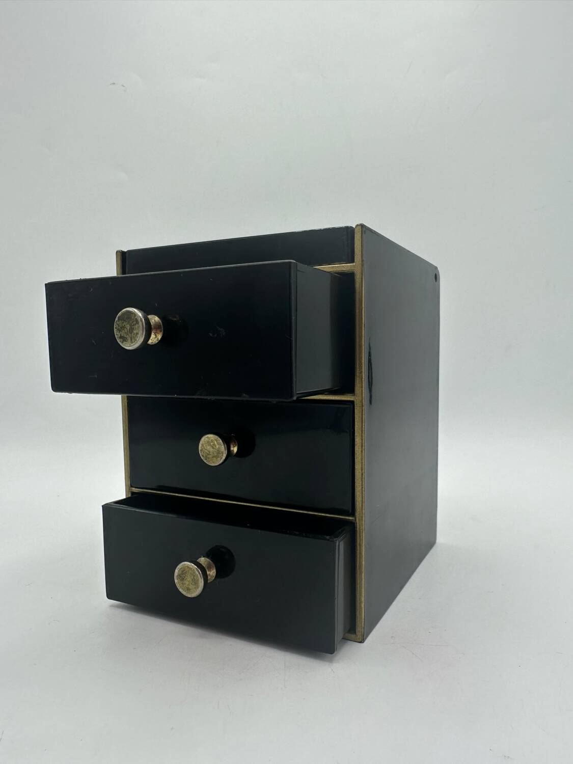 Space age jewelry box