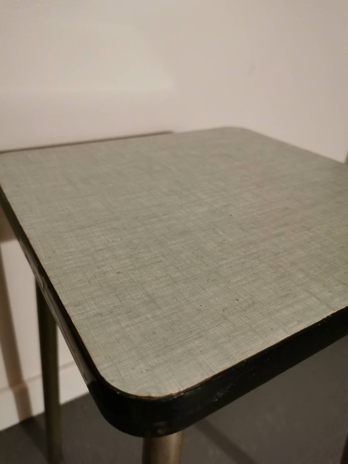 Formica table and stool set
