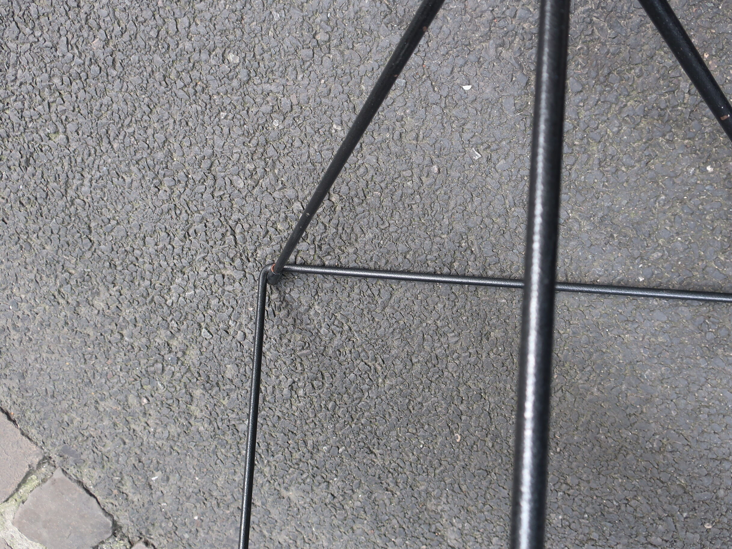 OTI tripod table by Niels Gammelgaard Ikea Vintage 1980