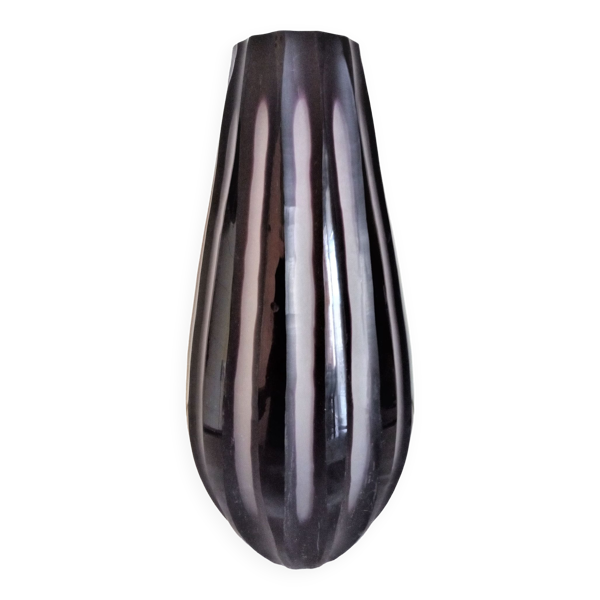 Vase Art Déco en verre épais taillé à la main en traits verticaux irréguliers H30
