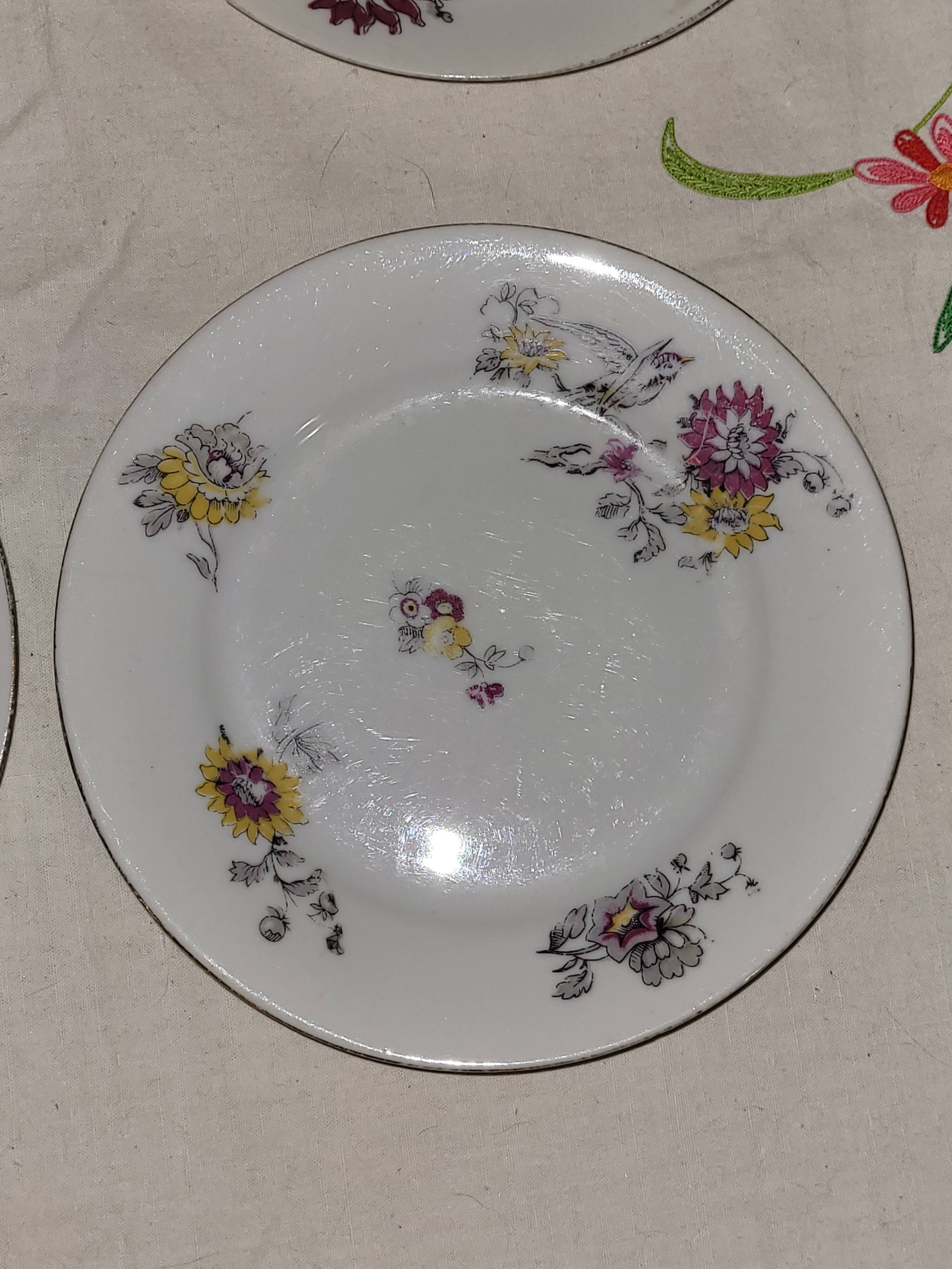 4 porcelain dessert plates - old - vintage