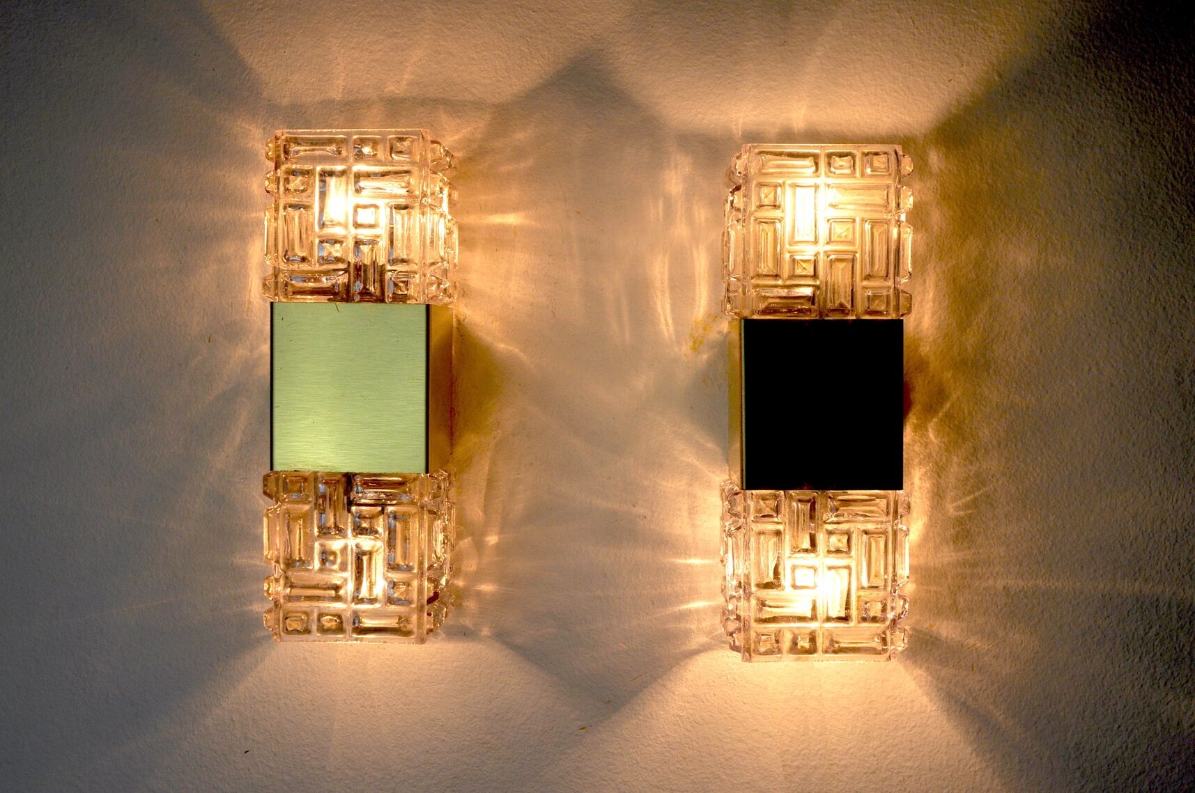 Pair of wall lamps Maison Sciolari, Italy, 1970