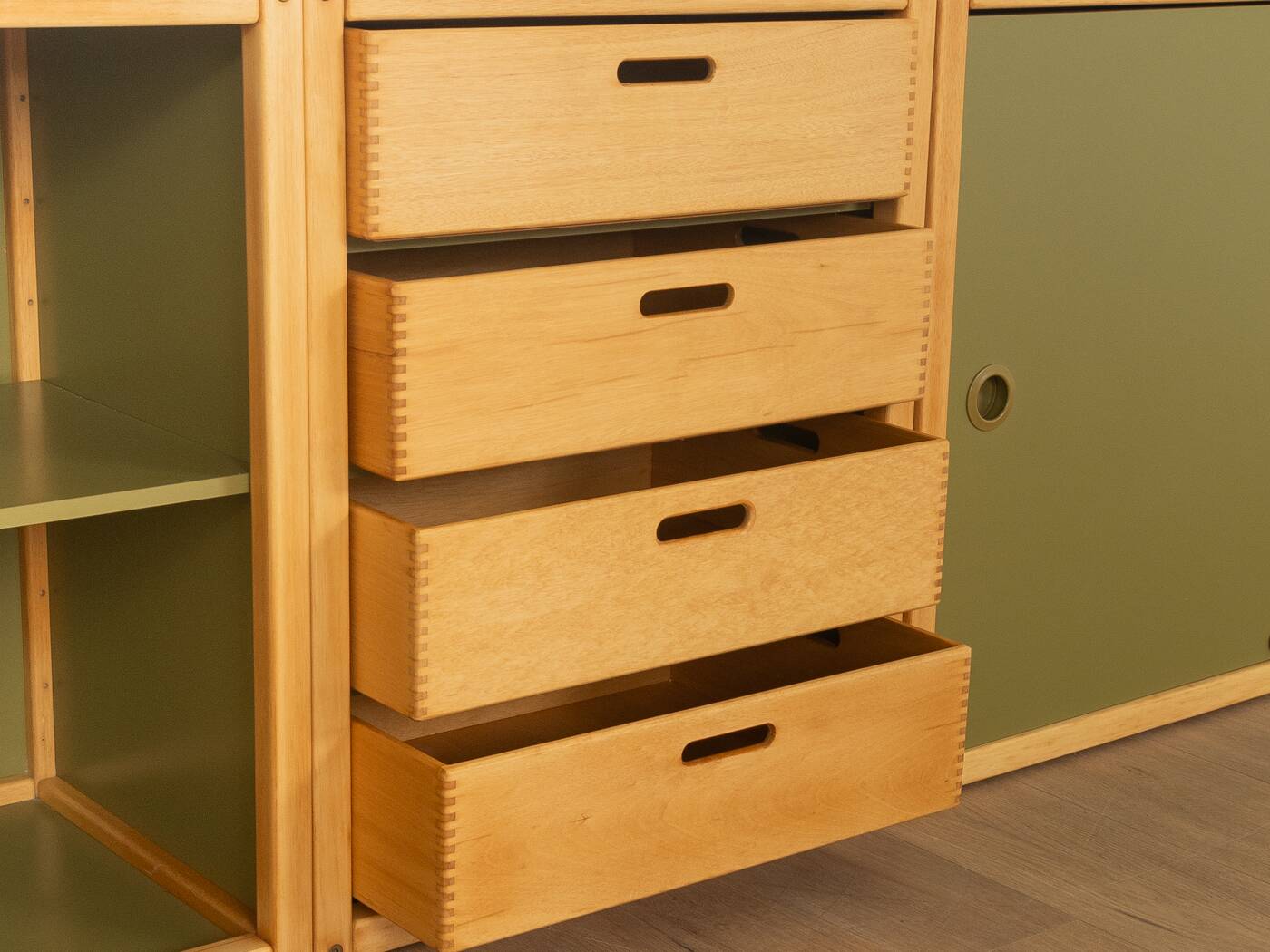Modular four-piece profile system by Flötotto