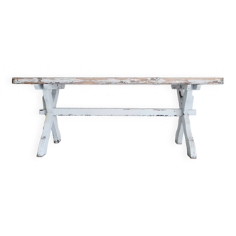 Table ancienne en bois gris patiné piétement croisé