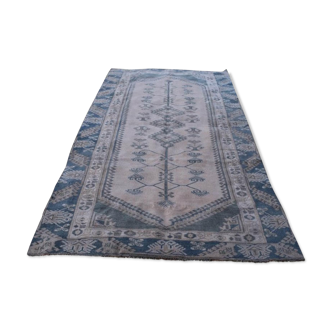 Vintage distressed Turkish Oushak rug 150 x 275 cm