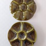 10 oyster plates in Gien slip