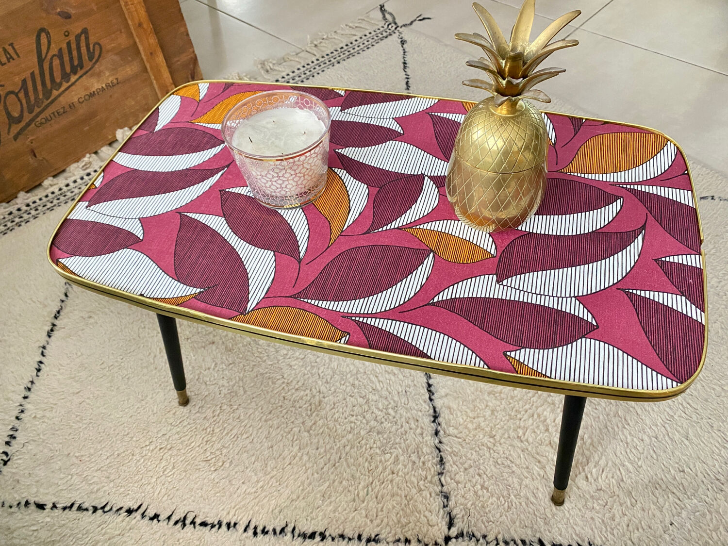 Vintage coffee table legs compass