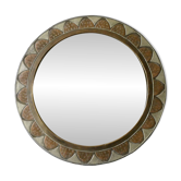 Large round Moroccan mirror in chiseled brass and copper, 1970s-1980s