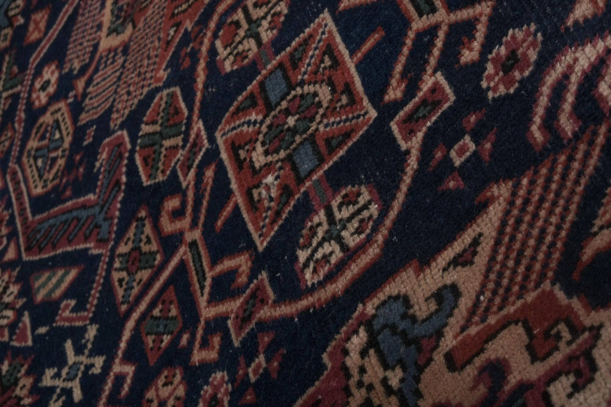 Vintage Turkish handmade rug 120x201 cm
