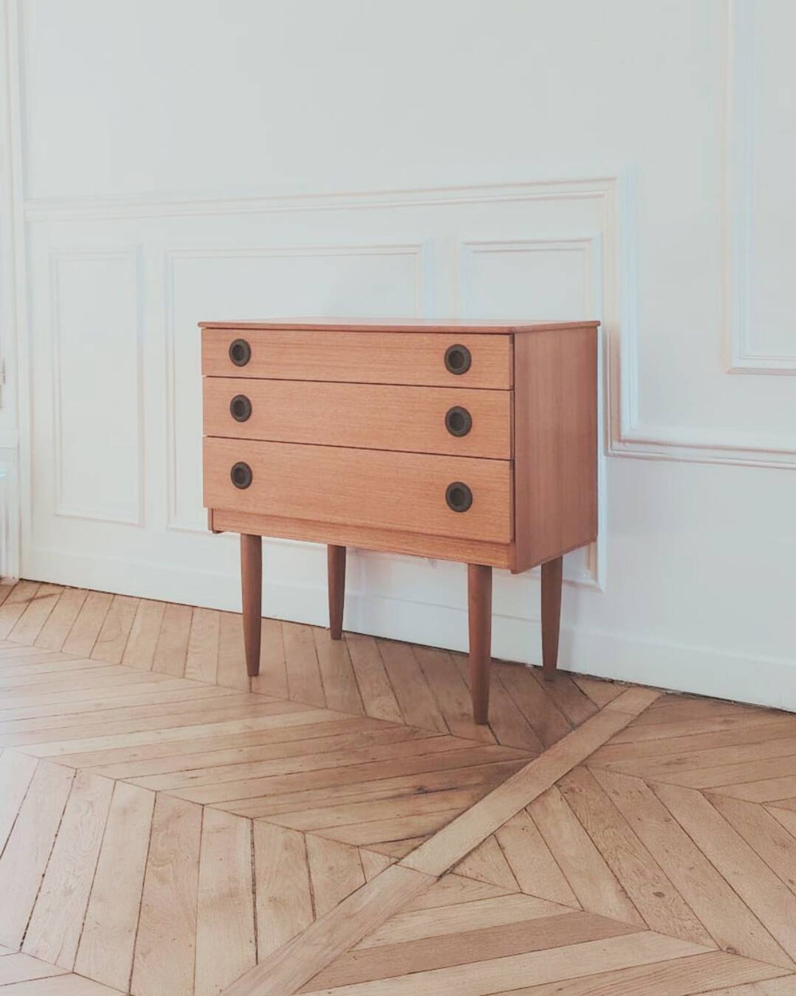 Commode anglais vintage rénovée, années 50-60