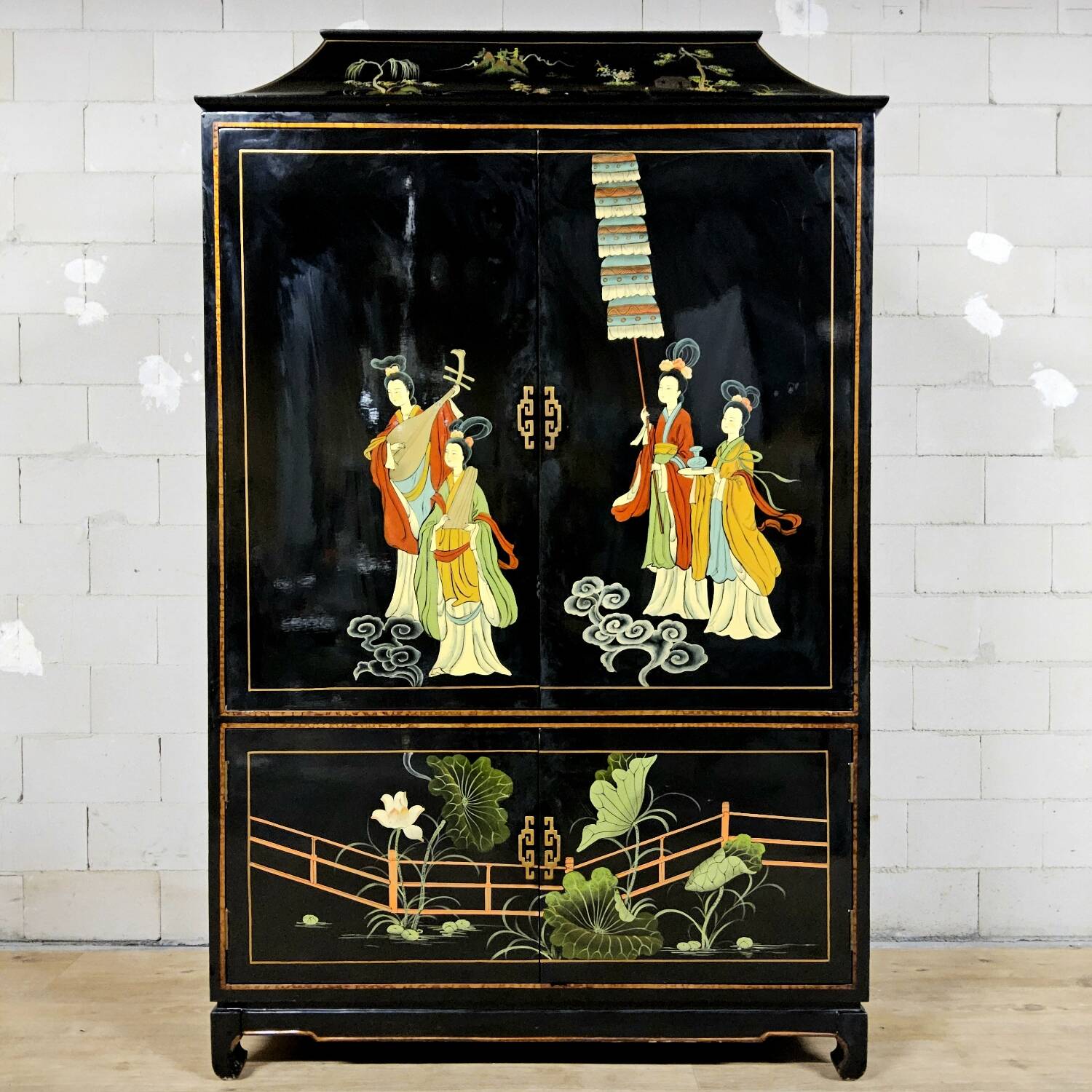 Vintage Chinese pagoda cabinet traditional scene (bohemian)