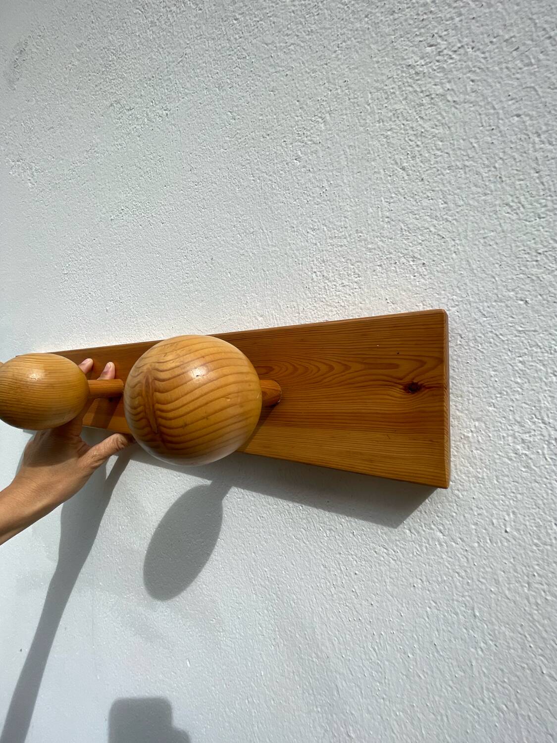 Maison Regain 1980 wooden wall coat rack