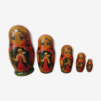 5 russian dolls