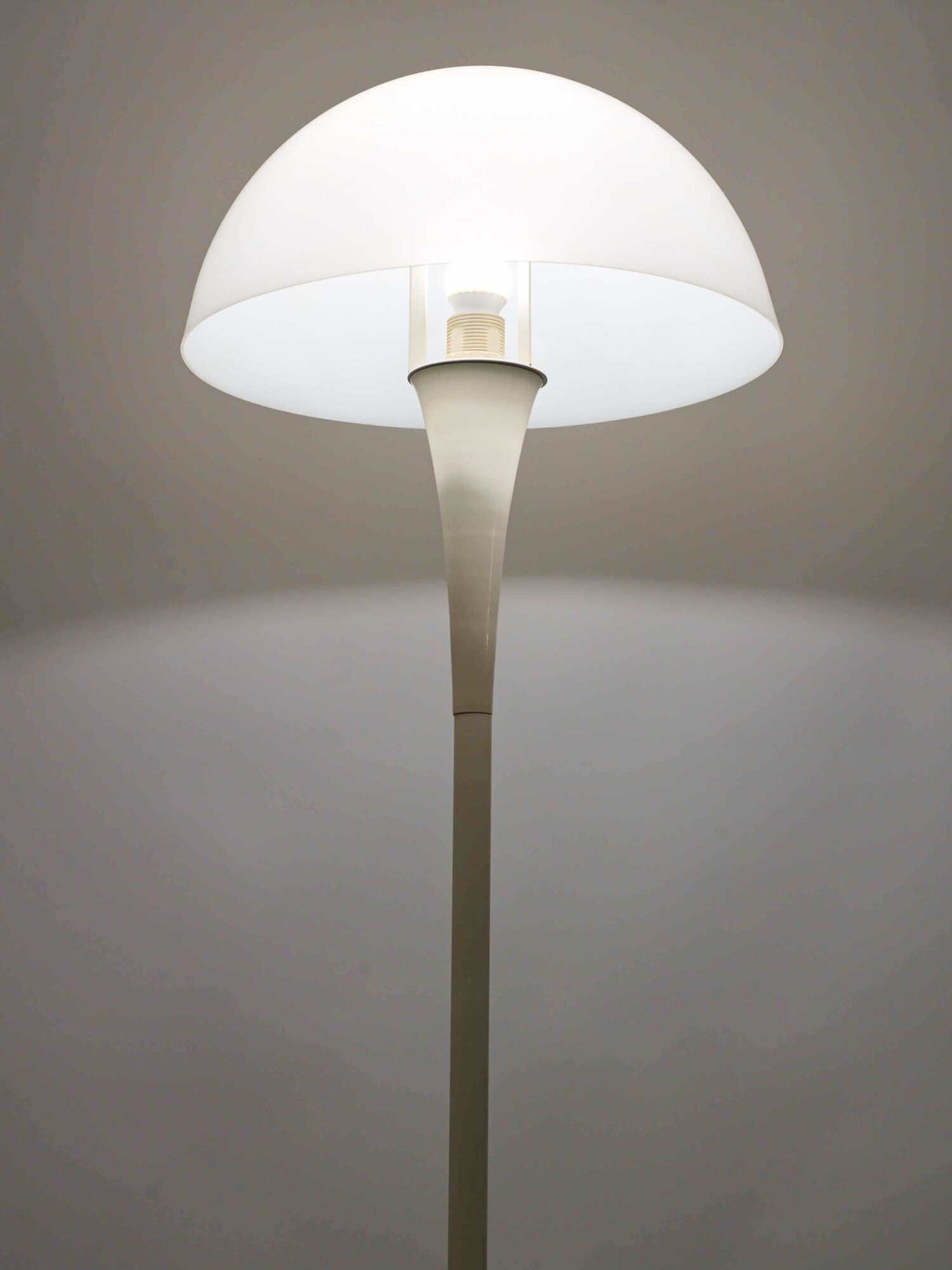 Vintage mushroom floor lamp in the style of Verner Panton's Panthella design.