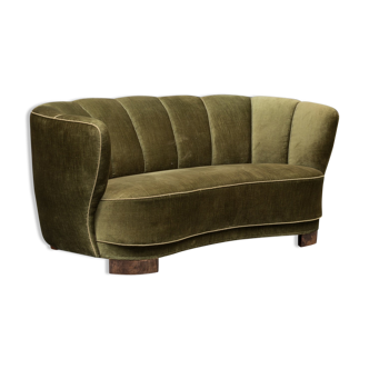 Sofa in green velvet 1930/1940