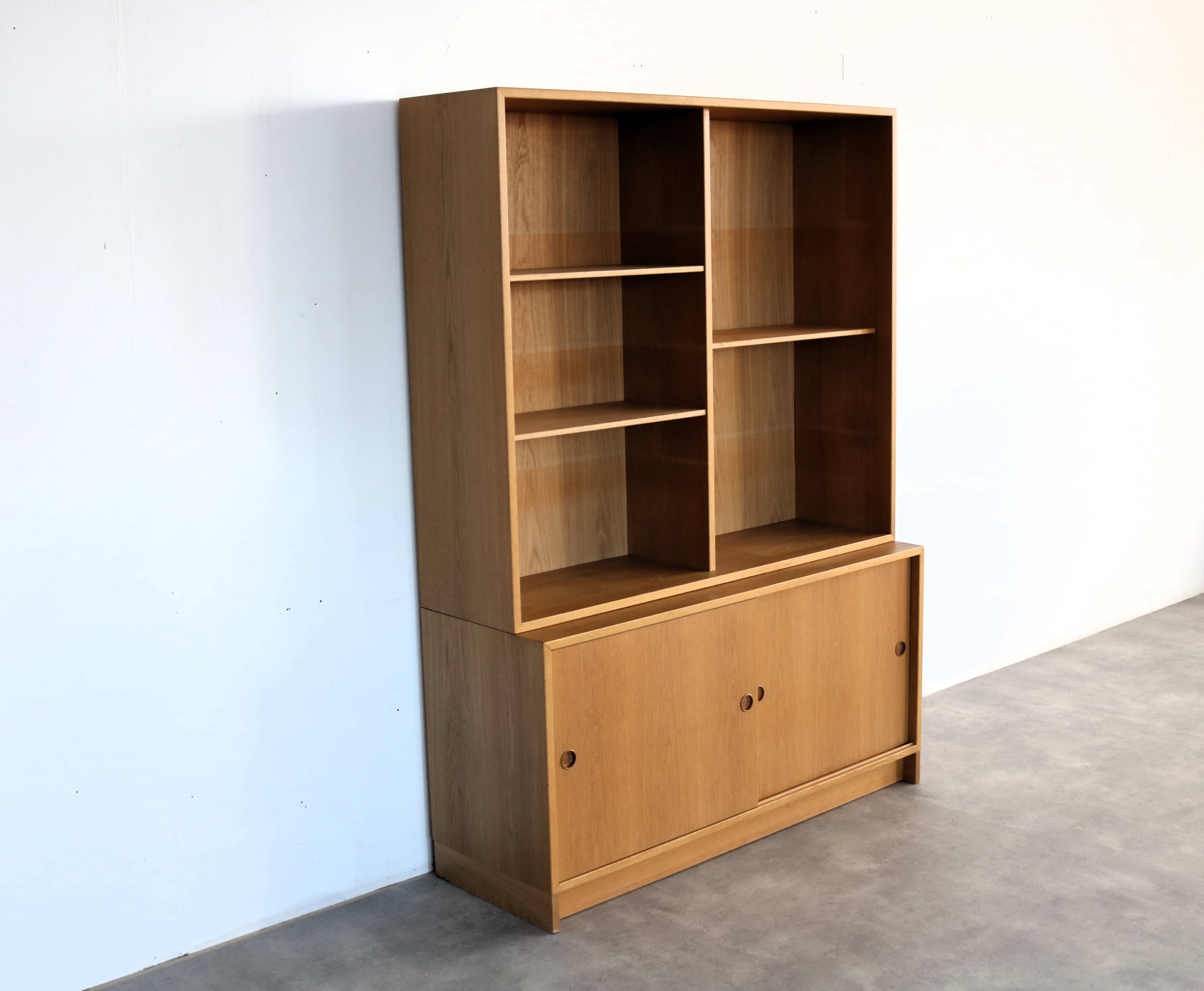 vintage bookcase | wall cupboard | 60s | Borge Mogensen