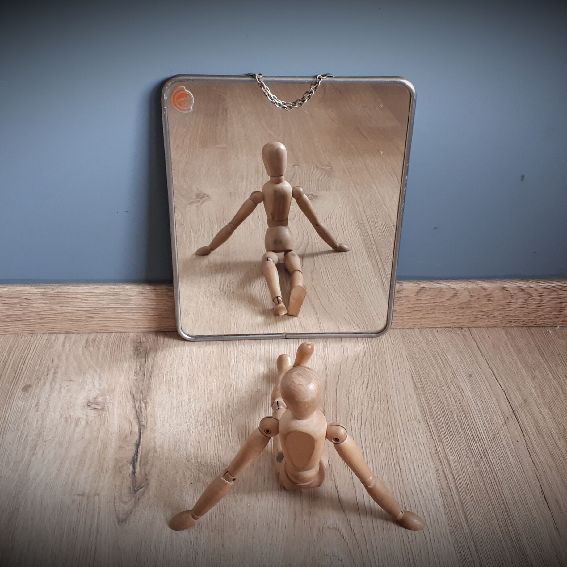 Barber mirror with chain - 29x23cm