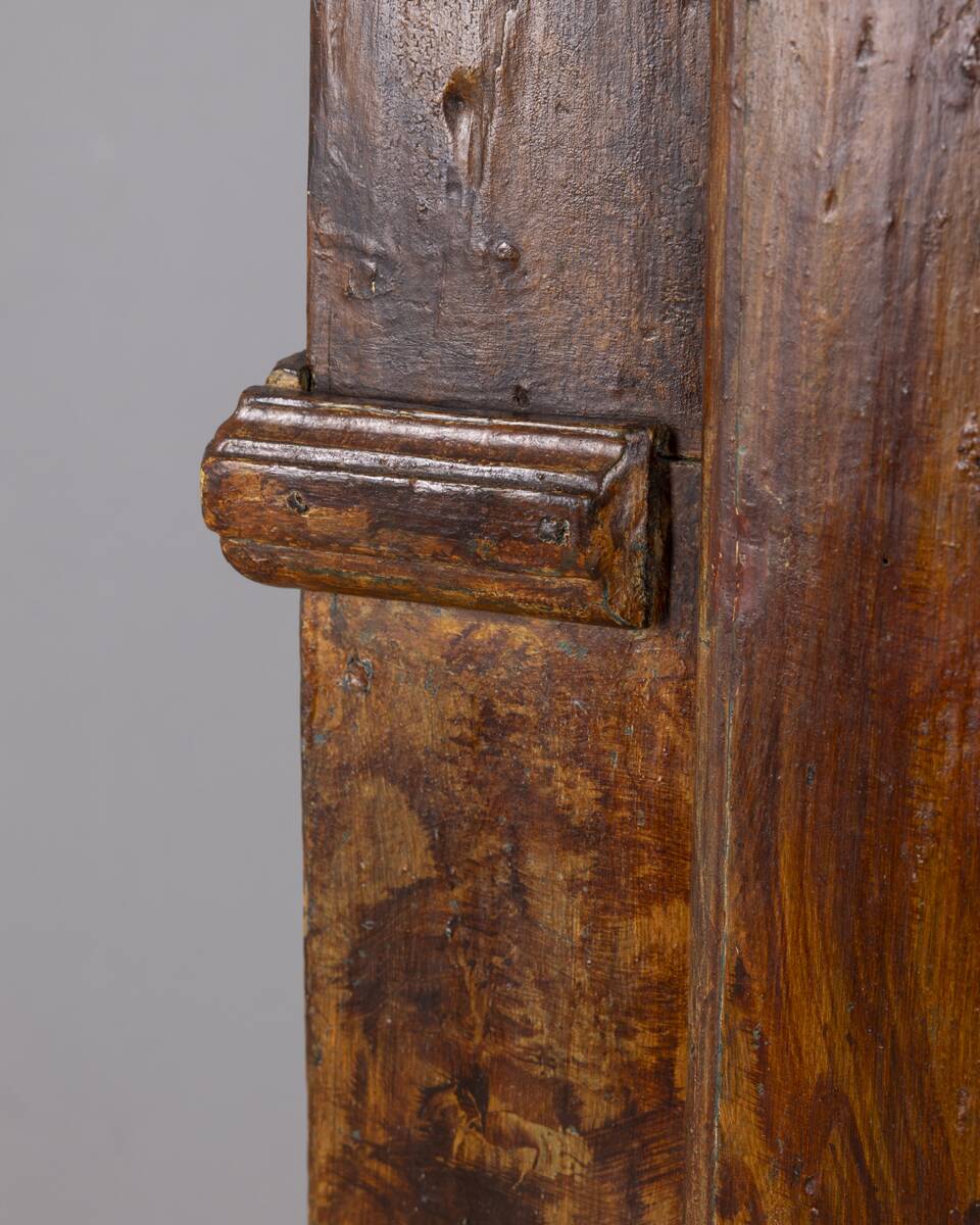 Classic Piedmontese walnut wardrobe from the early 18th century