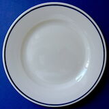 Suite of twelve porcelain dessert plates