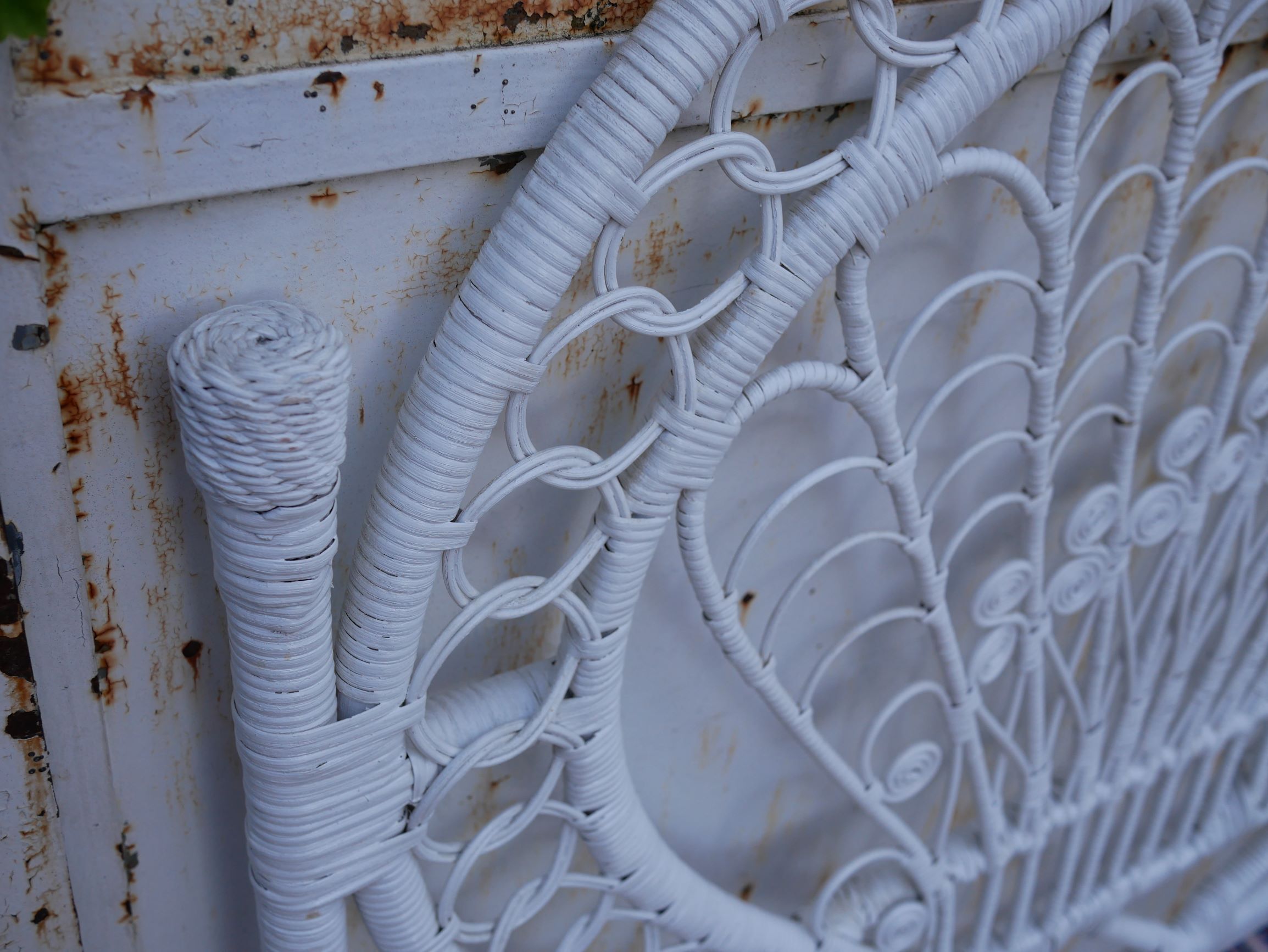 Headboard rattan "peacock".