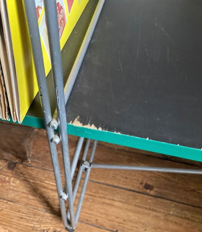 Enetri shelf by Niels Gammelgaard