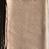 Nappe de vendange teintée en rose thé
