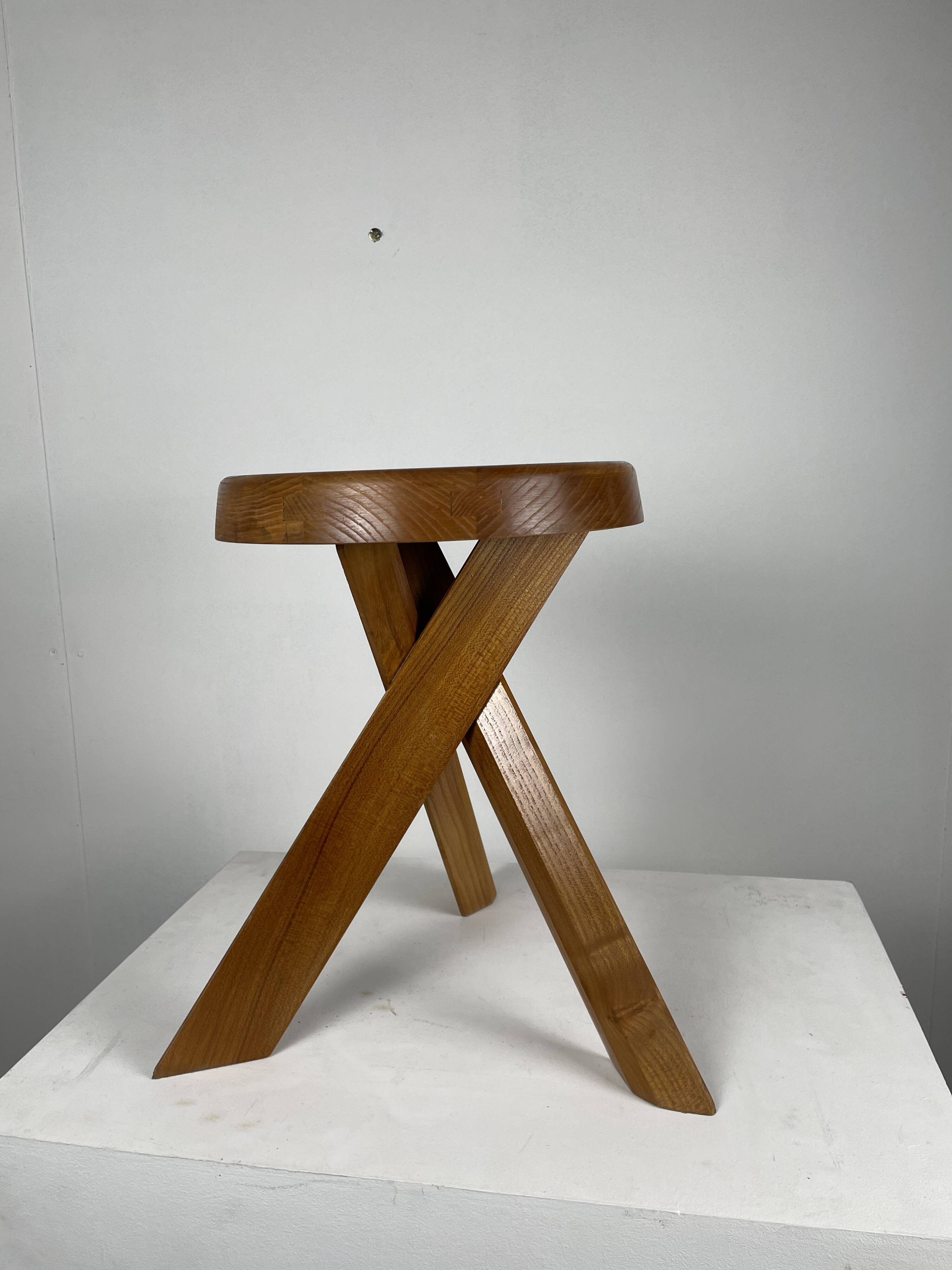 Tabouret chapo s31 en orme massif
