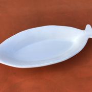 White ceramic serving dish / Fish shape