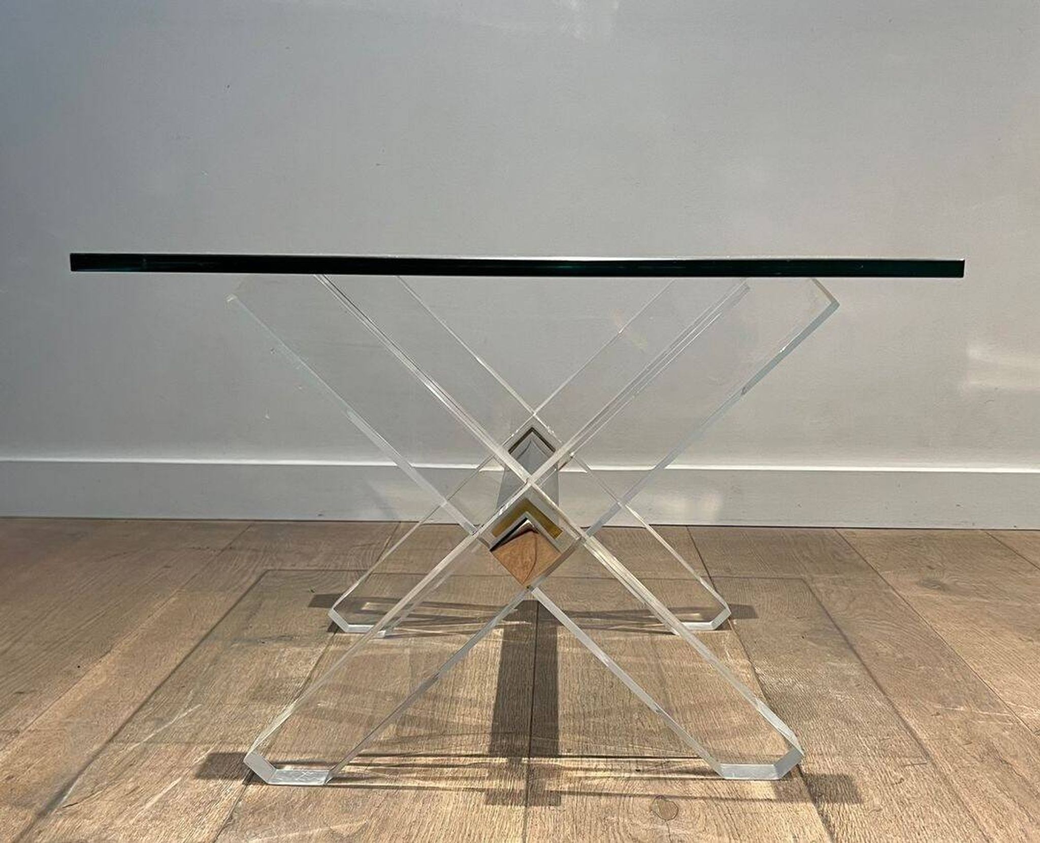 Paire de Bouts de Canapé en Plexiglass et Chrome à Piètement en X, Travail