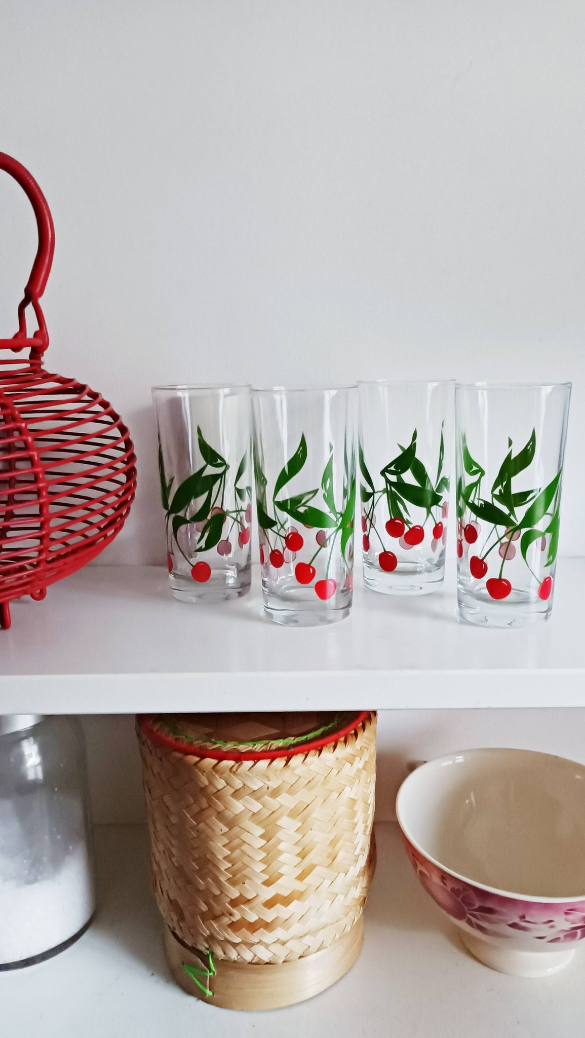 Set of 4 water glasses or orangeade, cherry pattern
