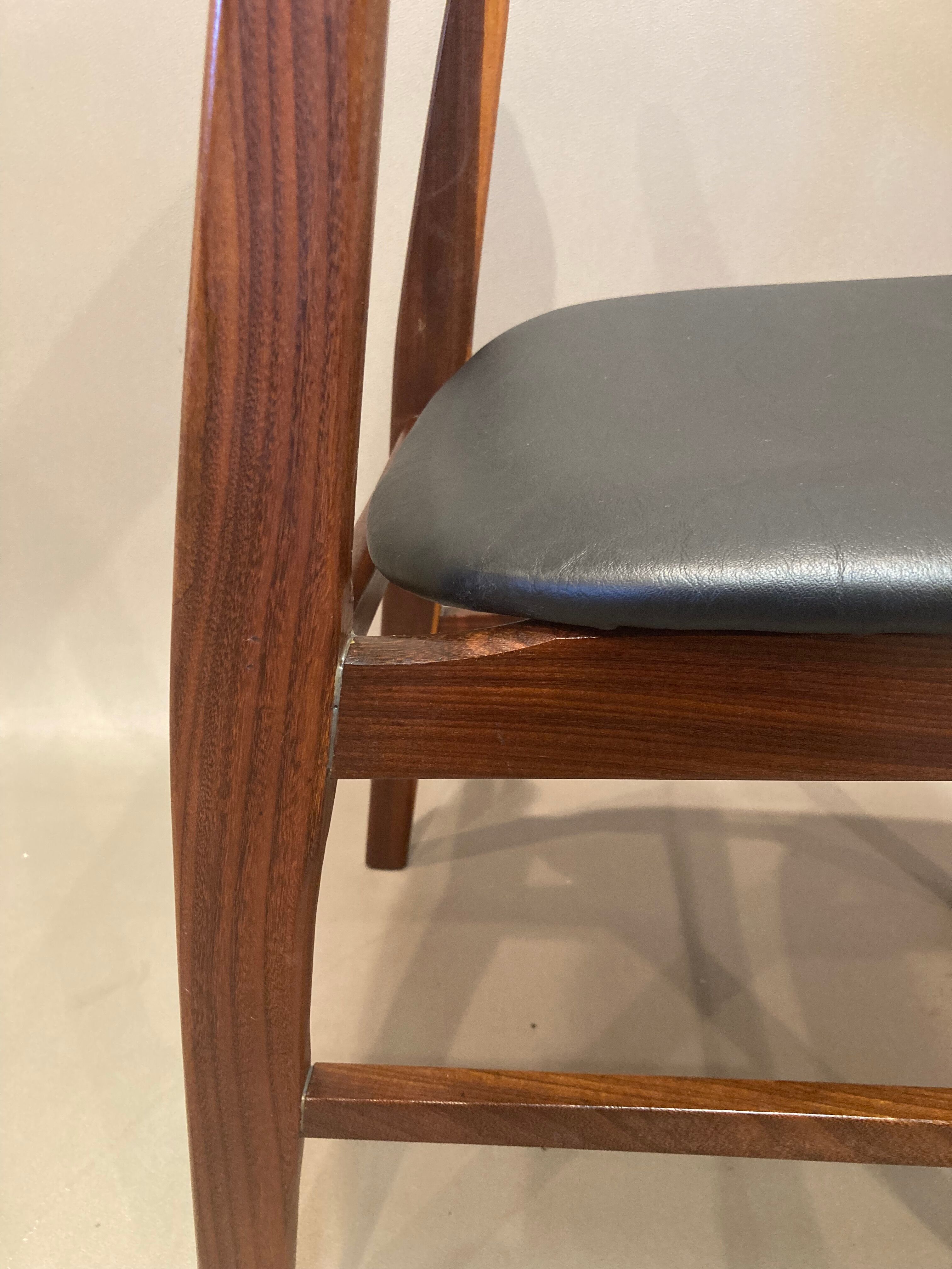 Set of 4 chairs "Scandinavian design" 1950.