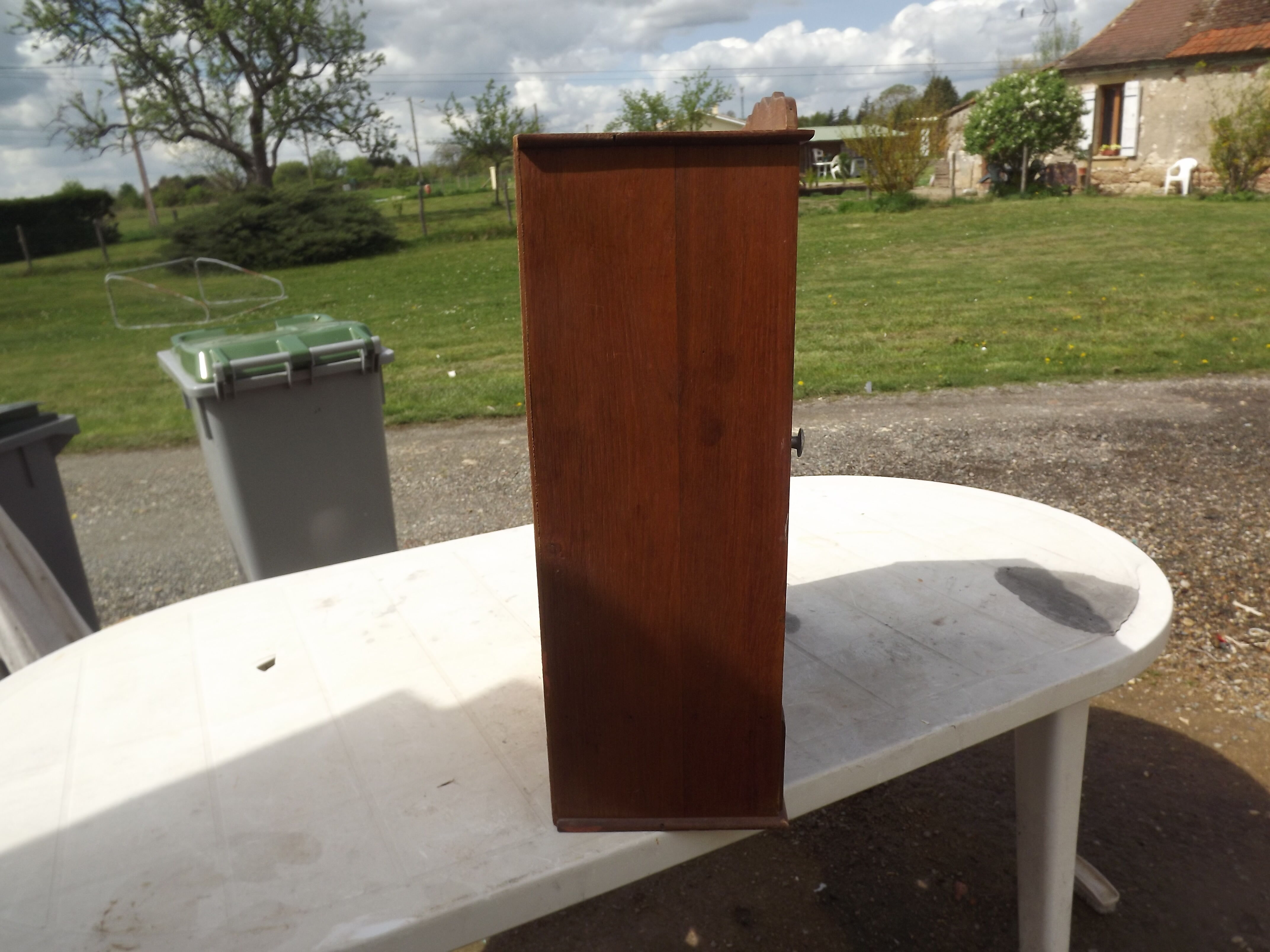 Petite armoire bois