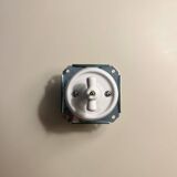 Porcelain switch