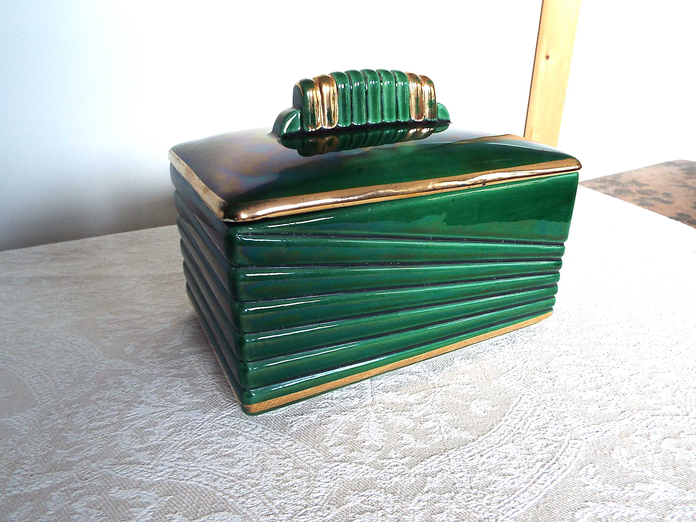 Biscuit or sugar box